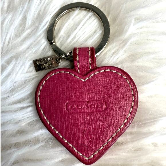 1.5" y2k COACH Pink Heart Bag Charm Key Fob - Picture 2 of 5